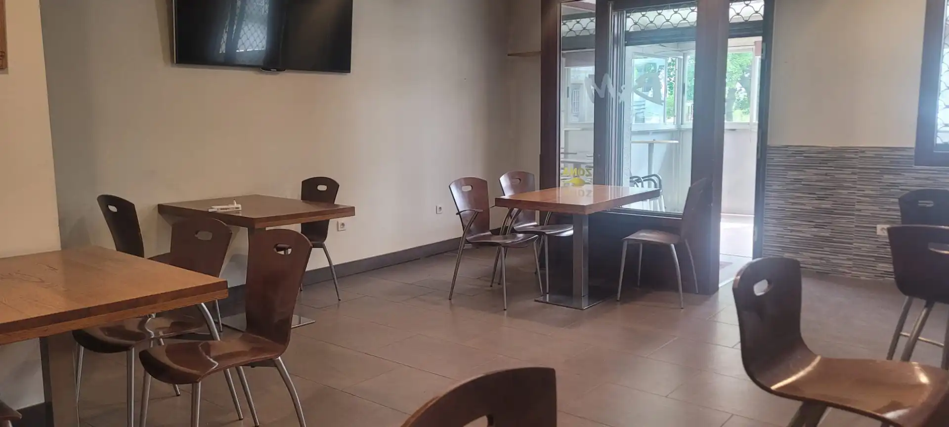 Local de alquiler en Trazo con Terraza y Amueblado