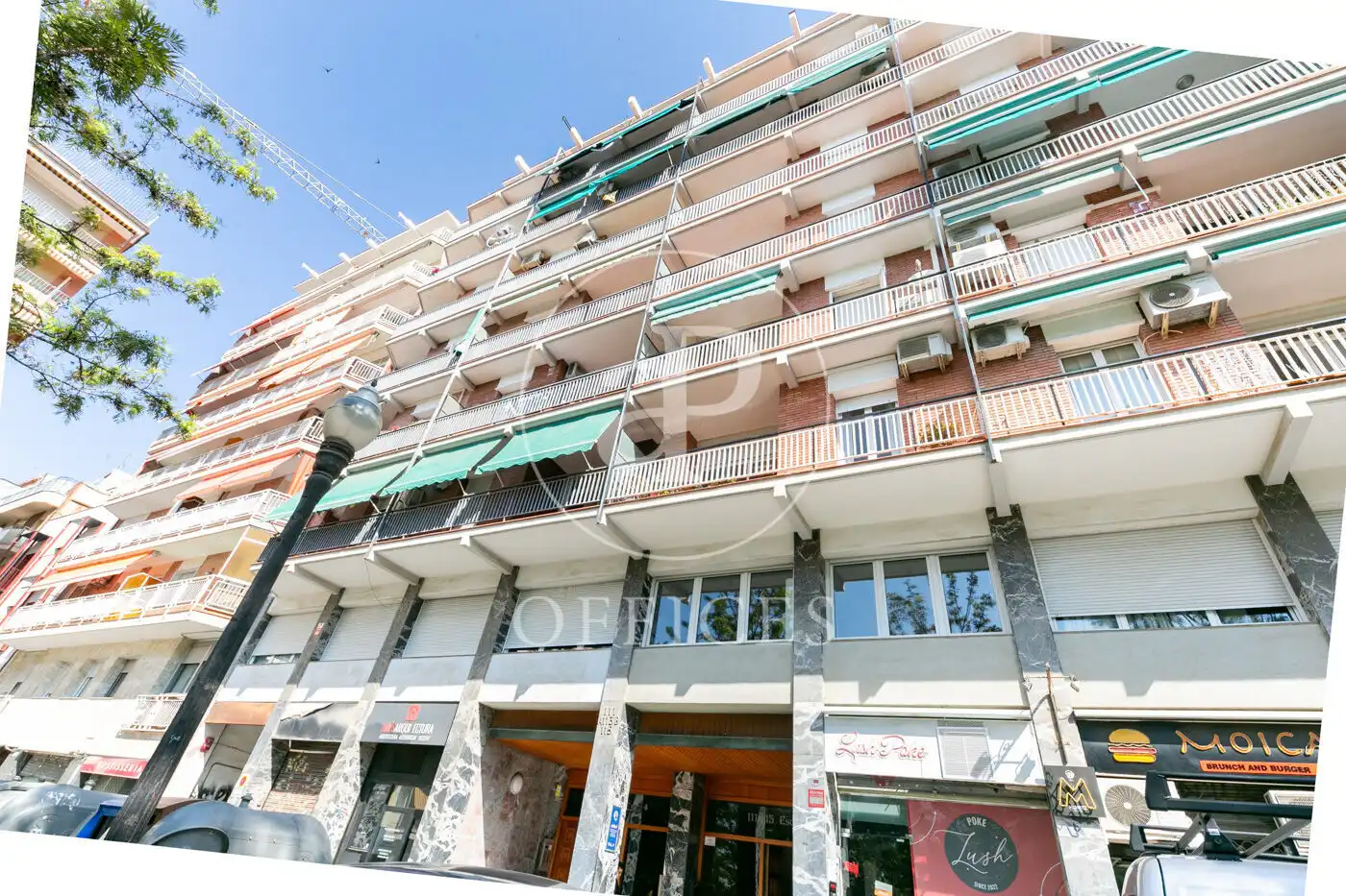 Außenansicht von Büro zum Verkauf in Barcelona mit Klimaanlage