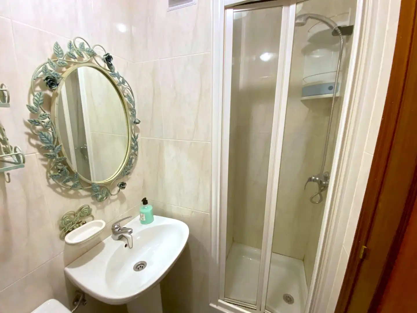 Baño de Piso en venta en Castro-Urdiales con Calefacción, Jardín privado y Parquet