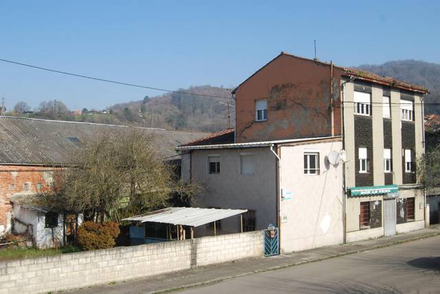 Casa-chalet en Venta en Riaño - Los Barros