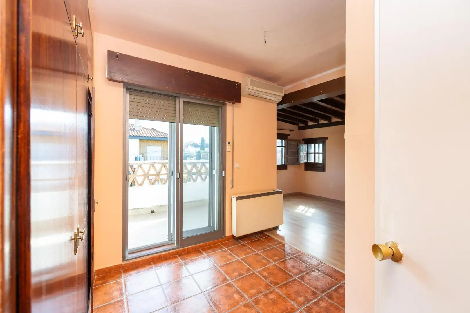 Terraza de Casa adosada en venta en Ogíjares con Aire acondicionado, Calefacción y Jardín privado