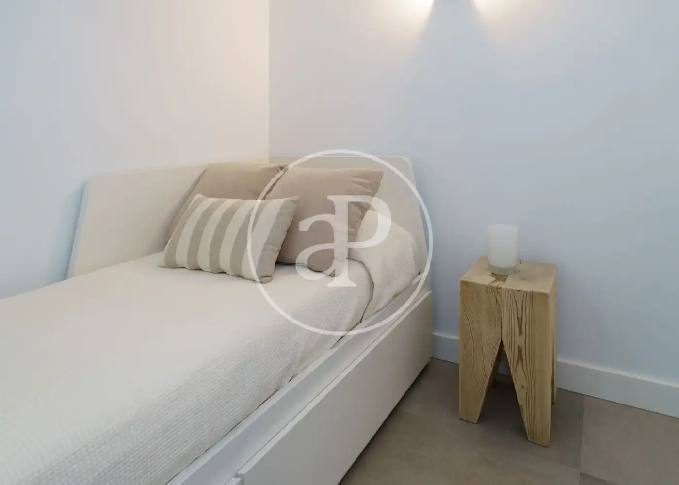 Bedroom of Flat for rent in Madrid  with Air Conditioner, Heating and Furnished