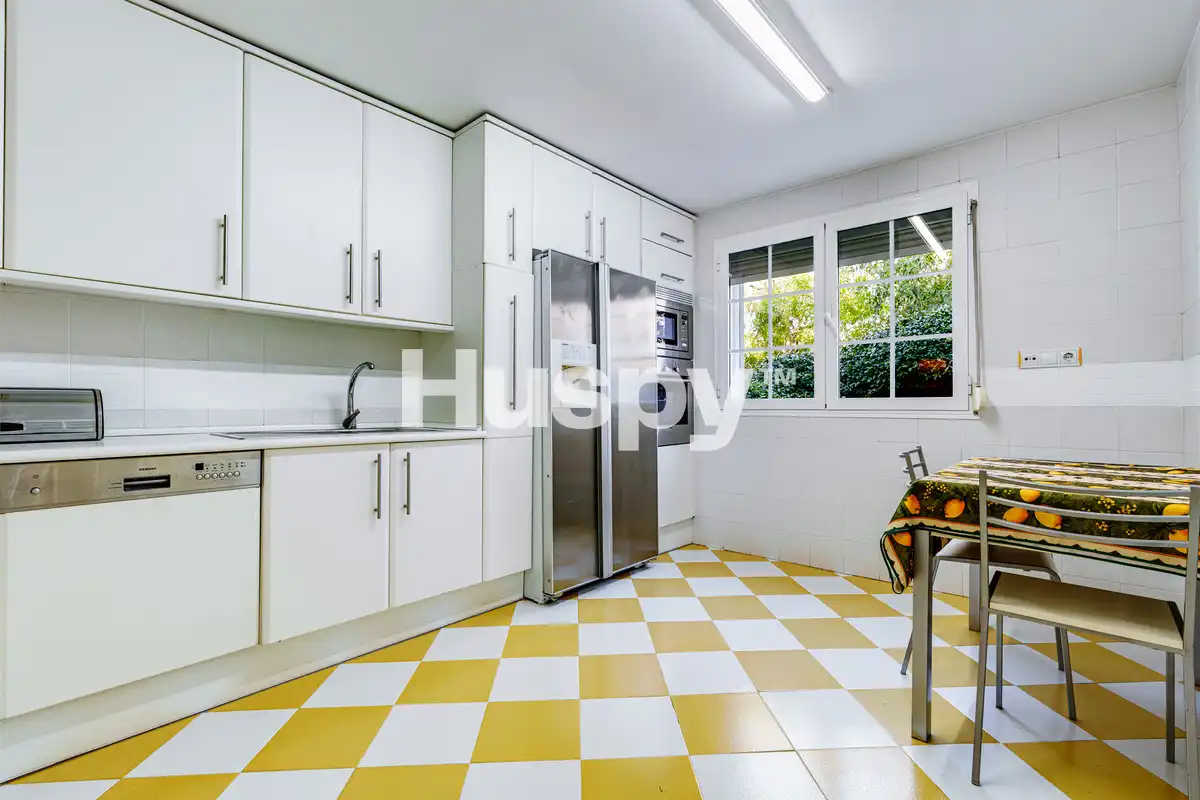 Reihenhaus mit Terrasse zum Verkauf in Calle de la Bahía de Santander, imagen 10