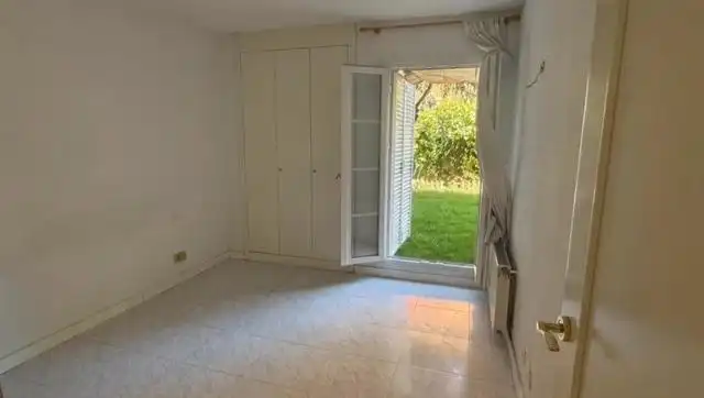 Jardín de Piso en venta en Las Rozas de Madrid con Calefacción, Jardín privado y Piscina comunitaria