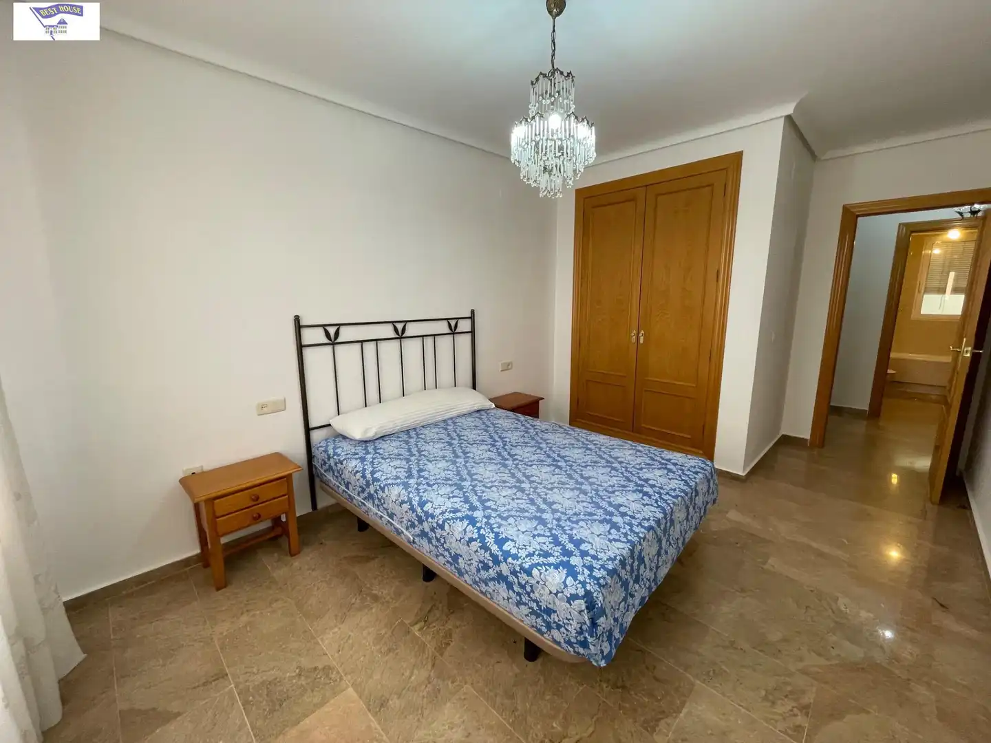 Habitación de Apartamento de alquiler en Albacete con Calefacción, Amueblado y Balcón