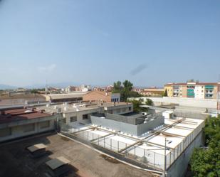 Exterior view of Flat to rent in Girona Capital  with Air Conditioner and Balcony