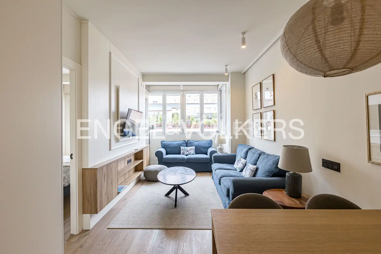 Living room of Flat for rent in Madrid  with Air Conditioner, Heating and Storage room