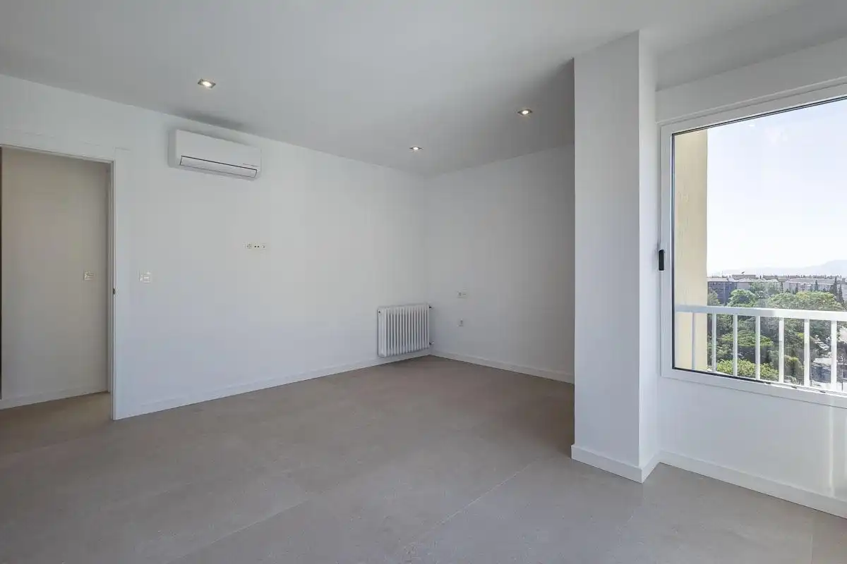 Flat for rent in Granada  with Air Conditioner, Heating and Terrace