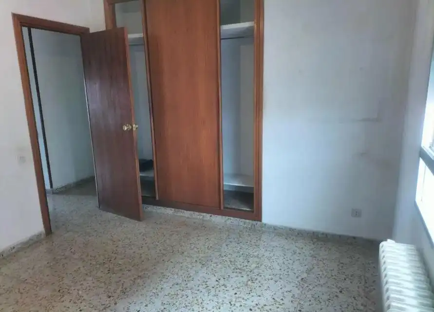 Habitación de Piso en venta en Valladolid con Calefacción y Terraza