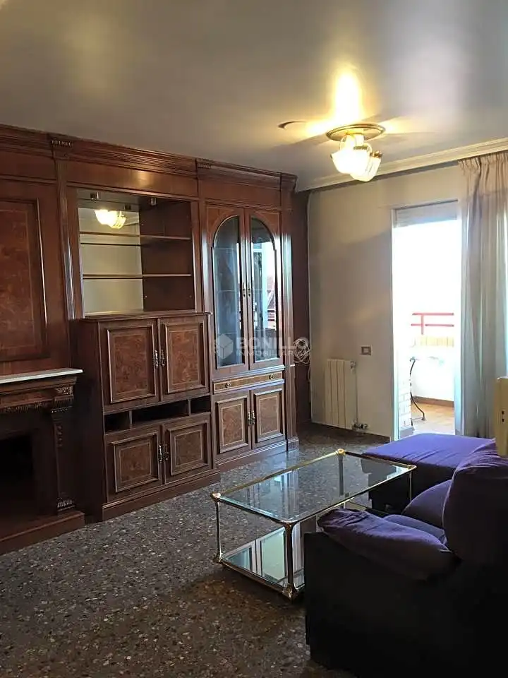 Flat with terrace to rent in Avenida de Sagunto, imagen 5