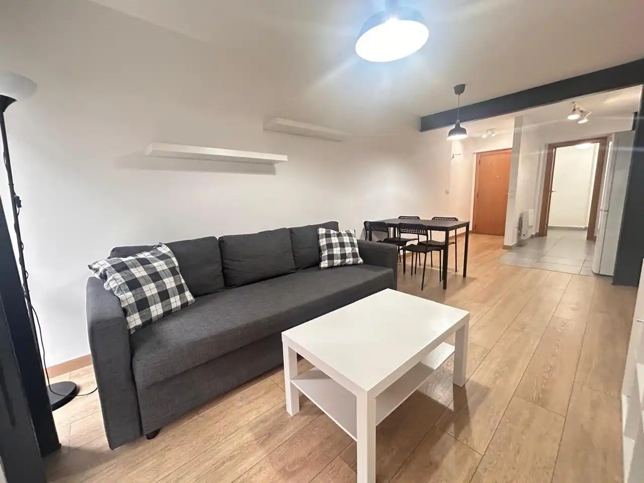 Sala de estar de Piso de alquiler en Gijón  con Calefacción y Amueblado