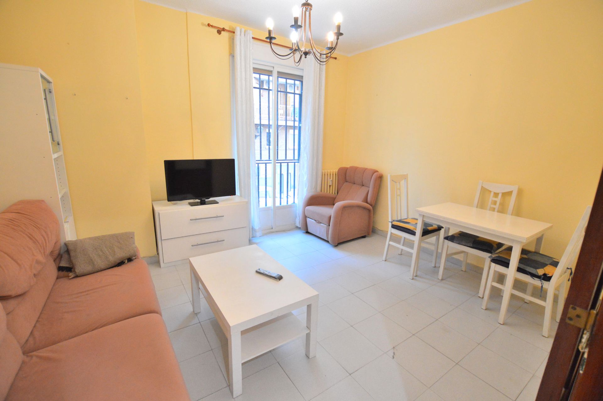 Bedroom of Flat for sale in  Madrid Capital  with Heating and Storage room