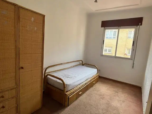 Schlafzimmer von Wohnung zum Verkauf in Santander mit Heizung, Privatgarten und Möbliert