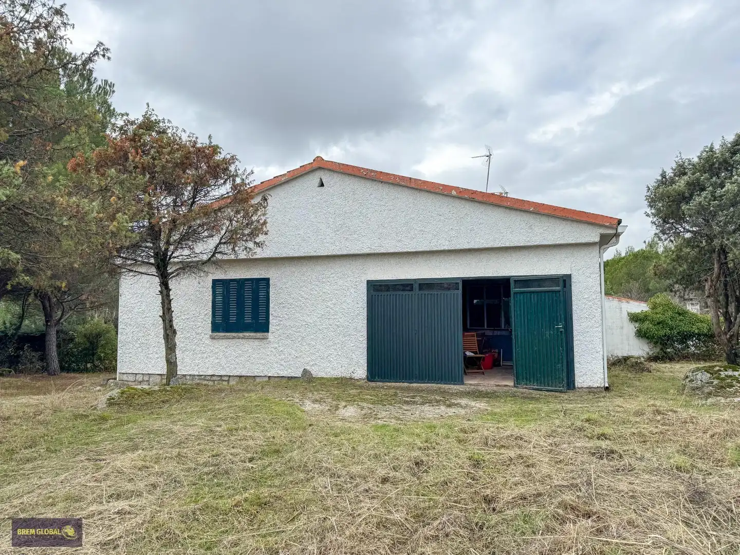 Vista exterior de Casa adosada en venta en El Berrueco con Jardín privado, Trastero y Amueblado