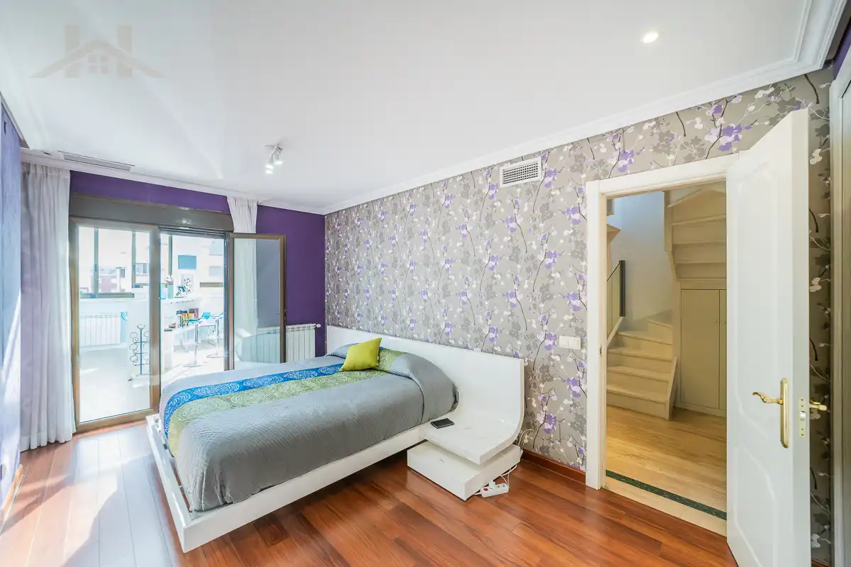 Habitación de Dúplex en venta en Majadahonda con Aire acondicionado, Calefacción y Parquet