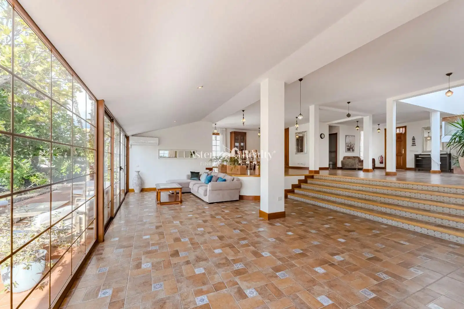 Houses for sale in Adeje  with Air Conditioner, Terrace and Swimming Pool