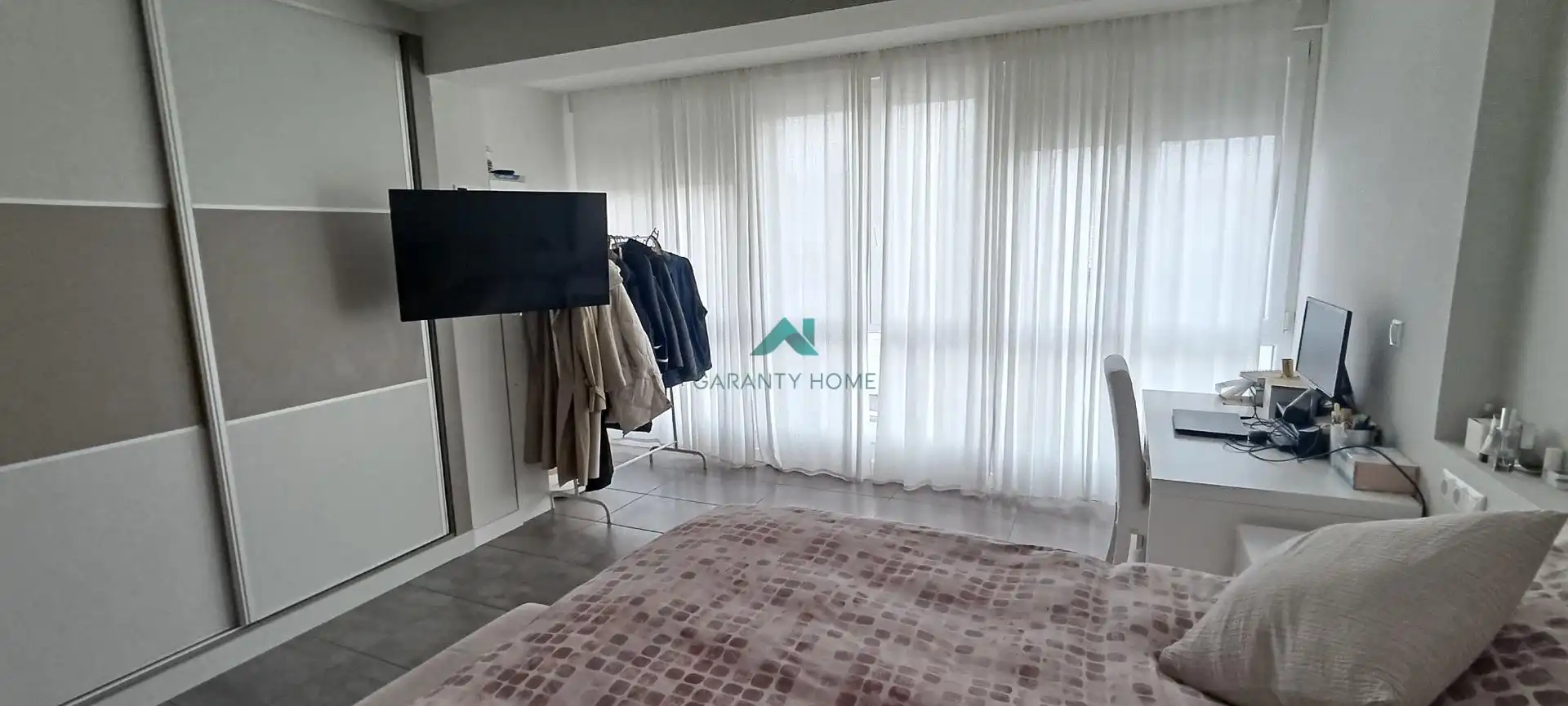 Dormitori de Àtic en venda en Laredo amb Calefacció, Jardí privat i Terrassa