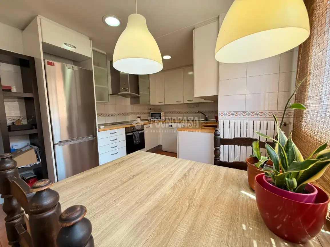Kitchen of Flat for sale in Madrid  with Heating, Private garden and Parquet flooring