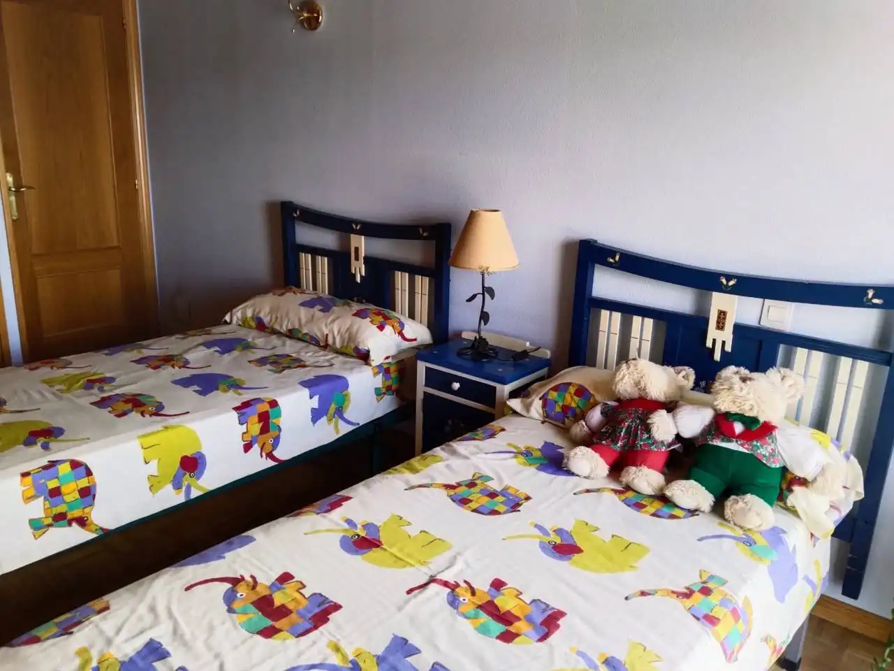 Dormitori de Casa o xalet en venda en Villariezo amb Calefacció, Jardí privat i Parquet