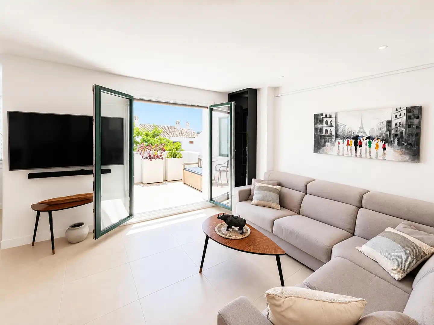 Sala de estar de Piso en venta en Benalmádena con Aire acondicionado, Terraza y Amueblado