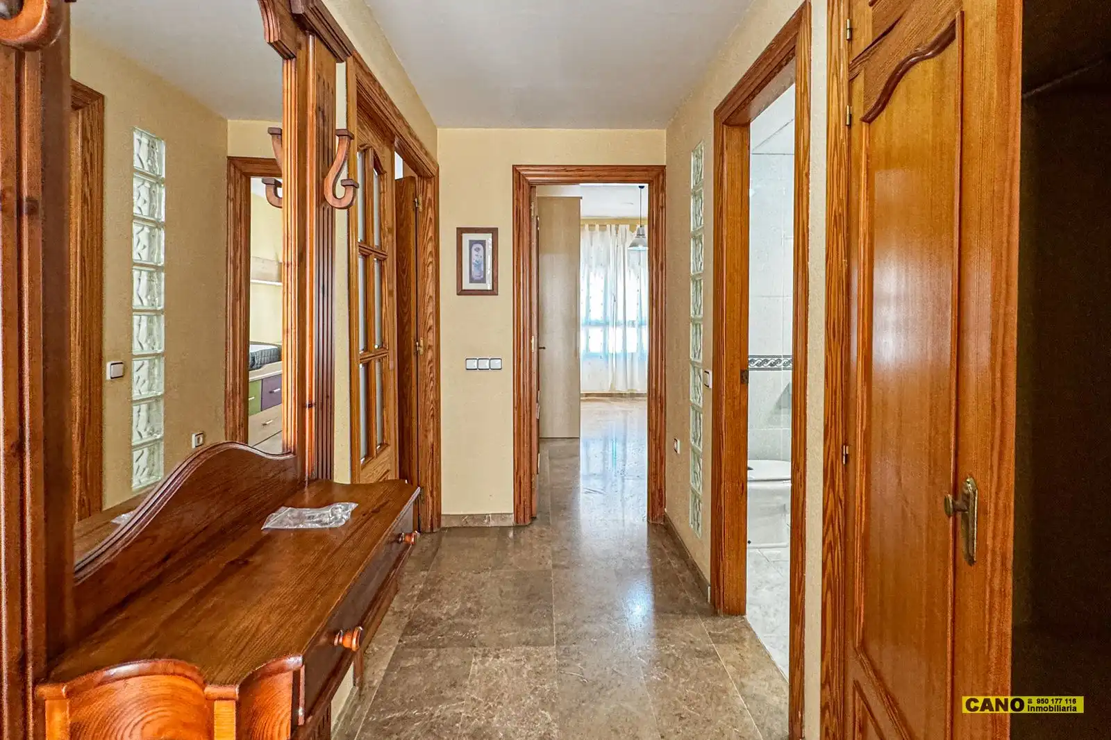 Piso en venta en Almería con Trastero