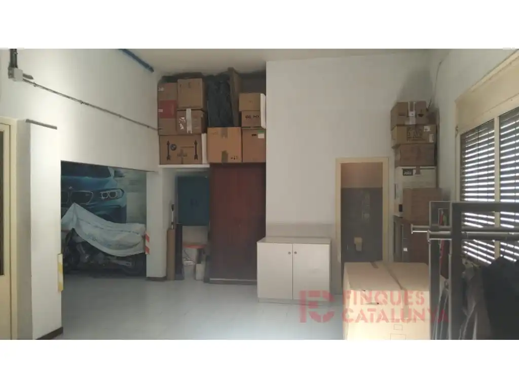 Commercial properties for sale in Salt
