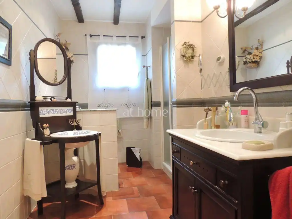 Baño de Finca rústica en venta en Puçol con Aire acondicionado, Calefacción y Jardín privado