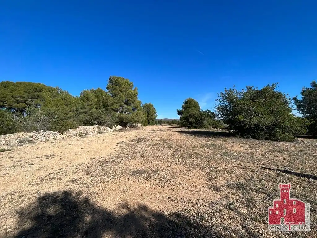Terreno en venta en La Pobla de Montornès  