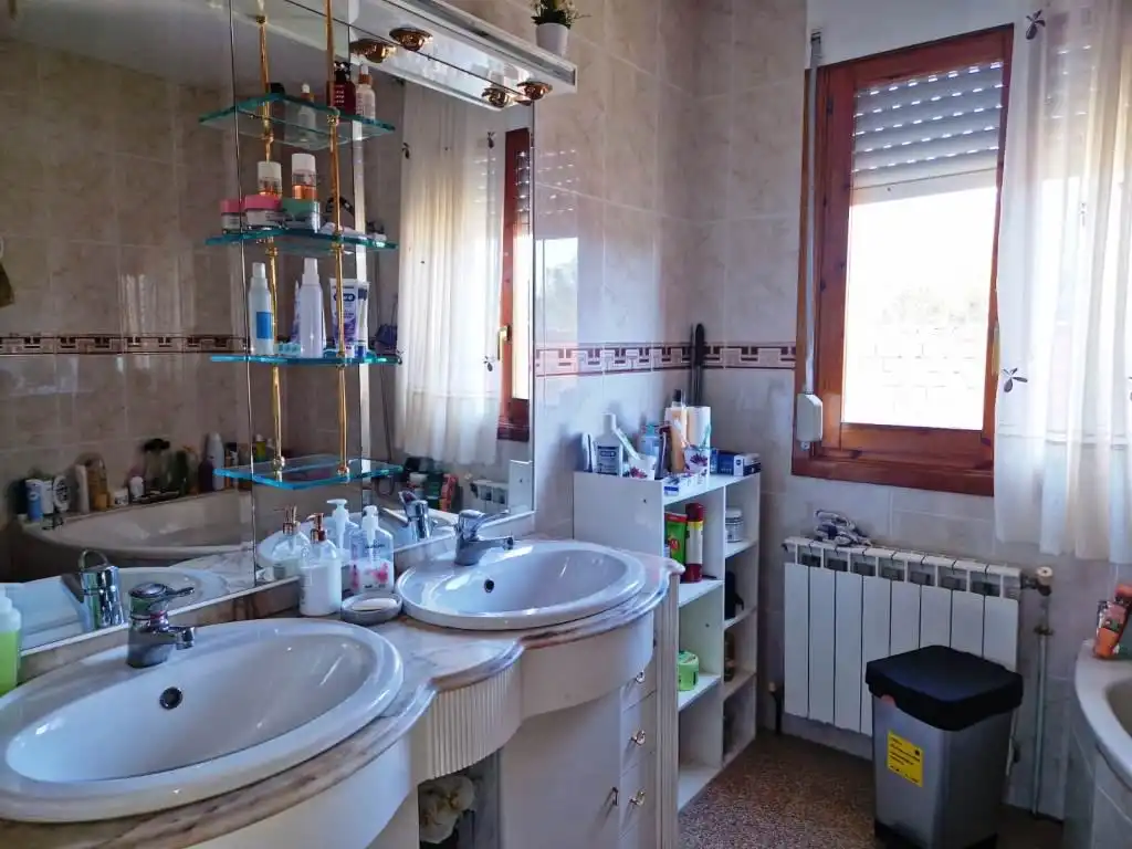Baño de Casa o chalet en venta en Vencillón con Calefacción, Jardín privado y Terraza