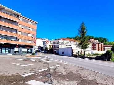 Terrenys i solars en venda a Santiago Galas 23