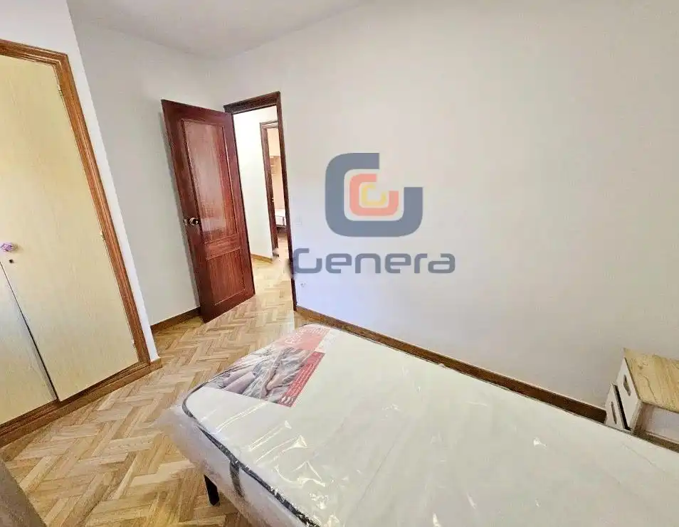 Dormitori de Pis en venda en Alicante / Alacant amb Parquet, Terrassa i Moblat