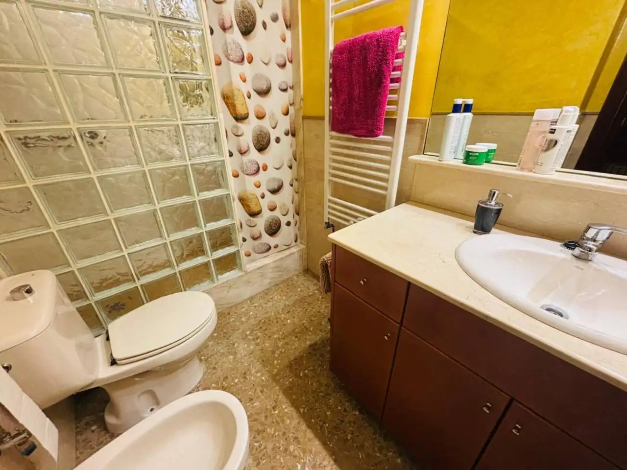 Baño de Piso en venta en Vilanova i la Geltrú con Aire acondicionado, Calefacción y Terraza