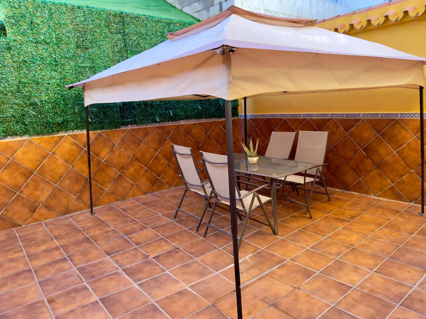 Terrassa de Casa adosada en venda en Rincón de la Victoria amb Aire condicionat, Jardí privat i Traster