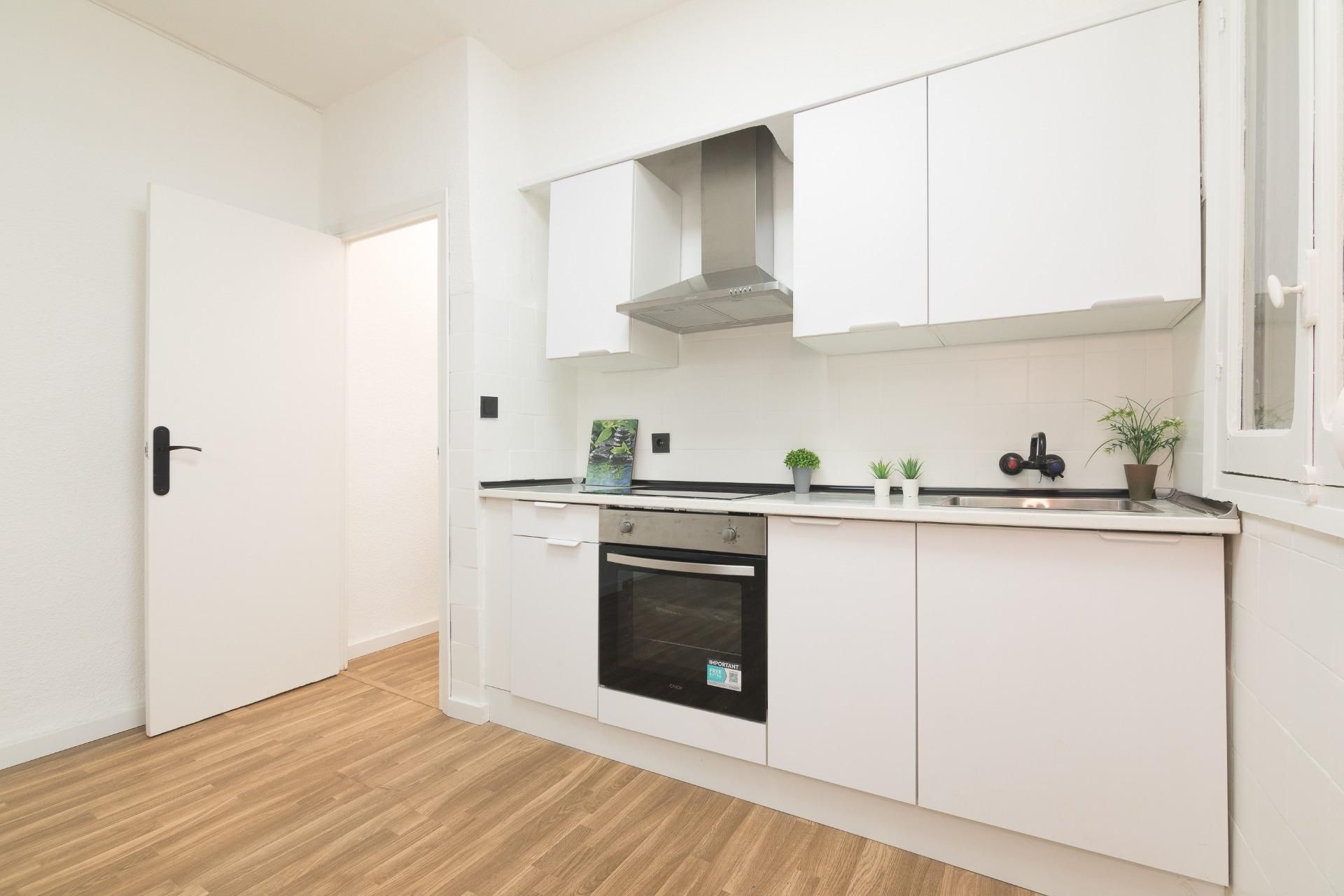 Kitchen of Flat for sale in Elche / Elx  with Balcony
