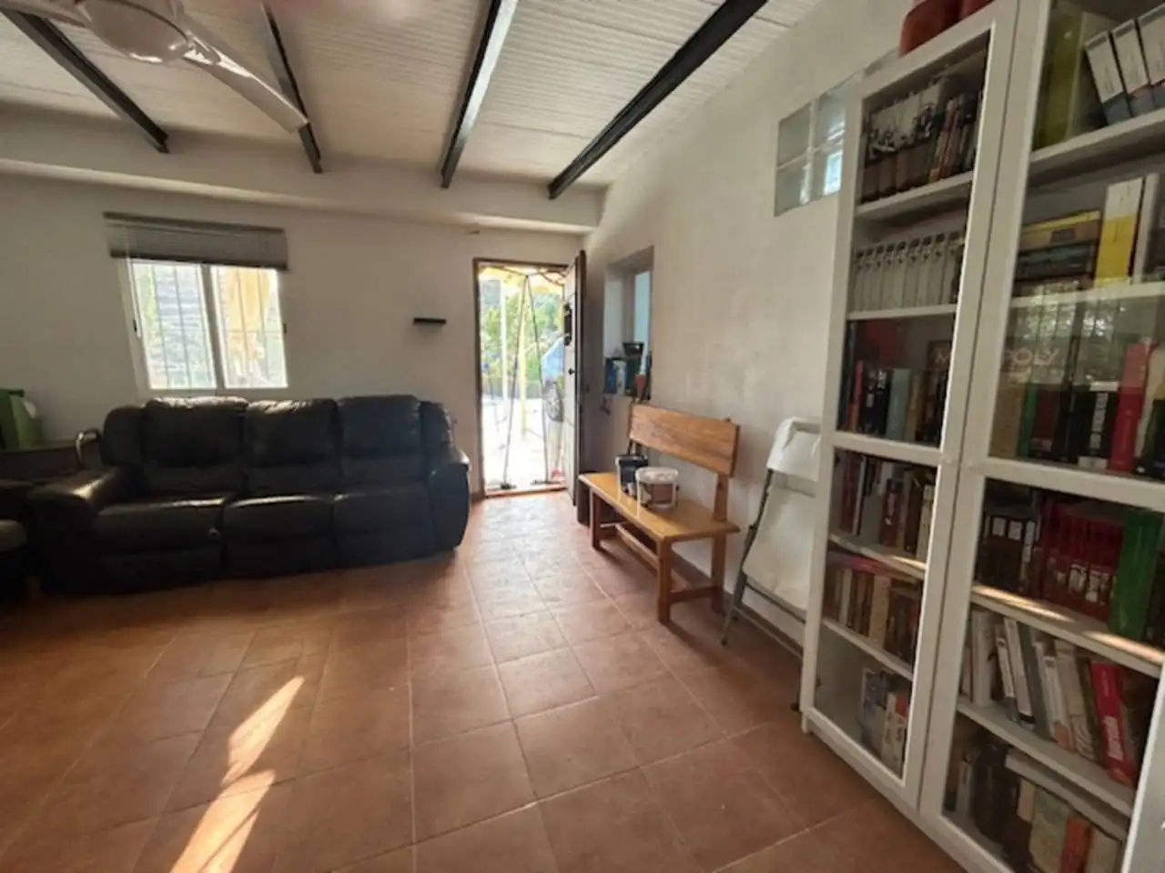Sala d'estar de Finca rústica en venda en Felix amb Jardí privat, Terrassa i Moblat