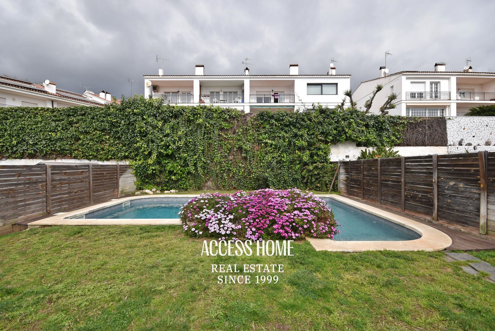 Vista exterior de Casa adosada de lloguer en Vilassar de Dalt amb Aire condicionat, Calefacció i Terrassa
