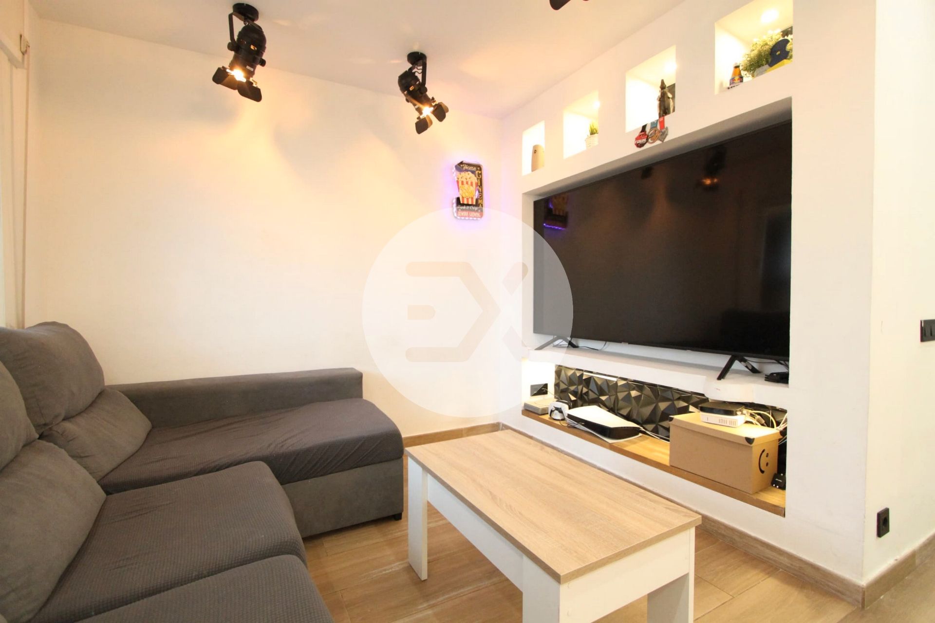 Sala de estar de Apartamento en venta en Castelldefels con Terraza, Piscina y Piscina comunitaria