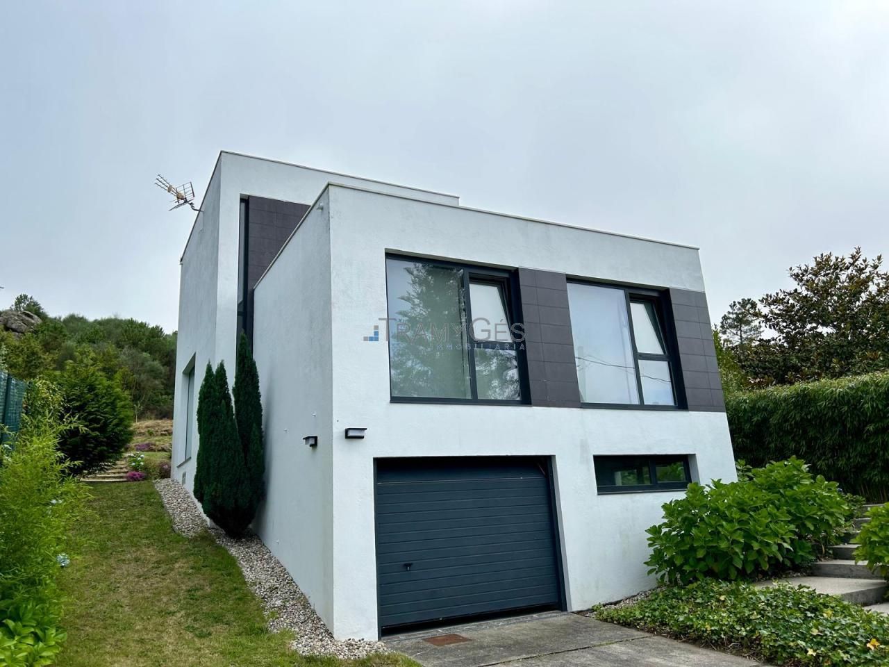 Exterior view of House or chalet for sale in Cangas   with Heating, Private garden and Storage room