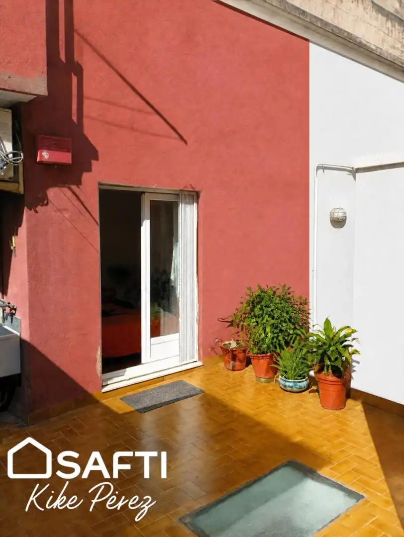 Terraza de Piso en venta en Nou Barris
