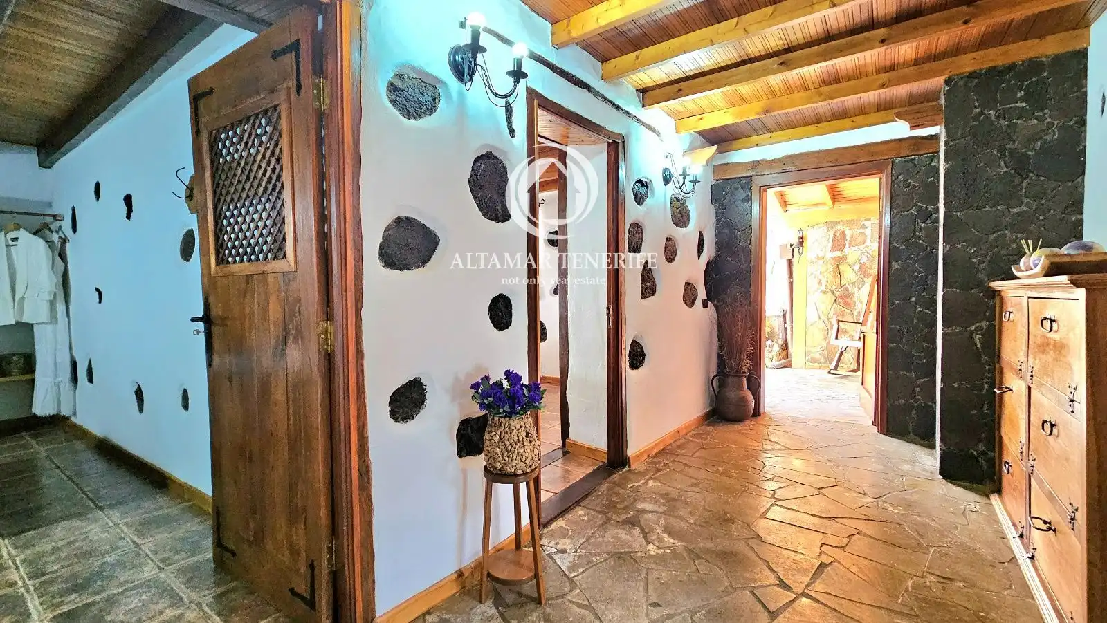 Casa adosada en venta en Santiago del Teide con Terraza, Trastero y Amueblado