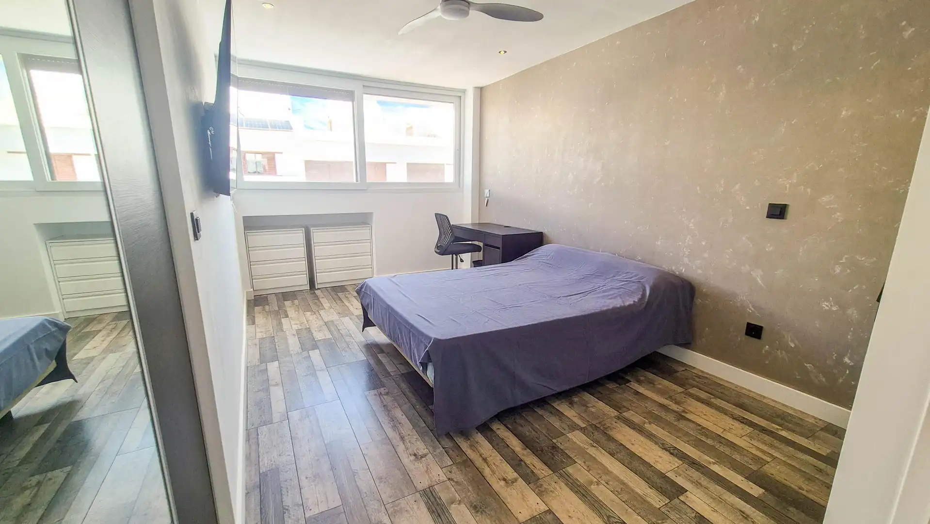 Bedroom of Detached homes for sale in Mijas  with Community pool