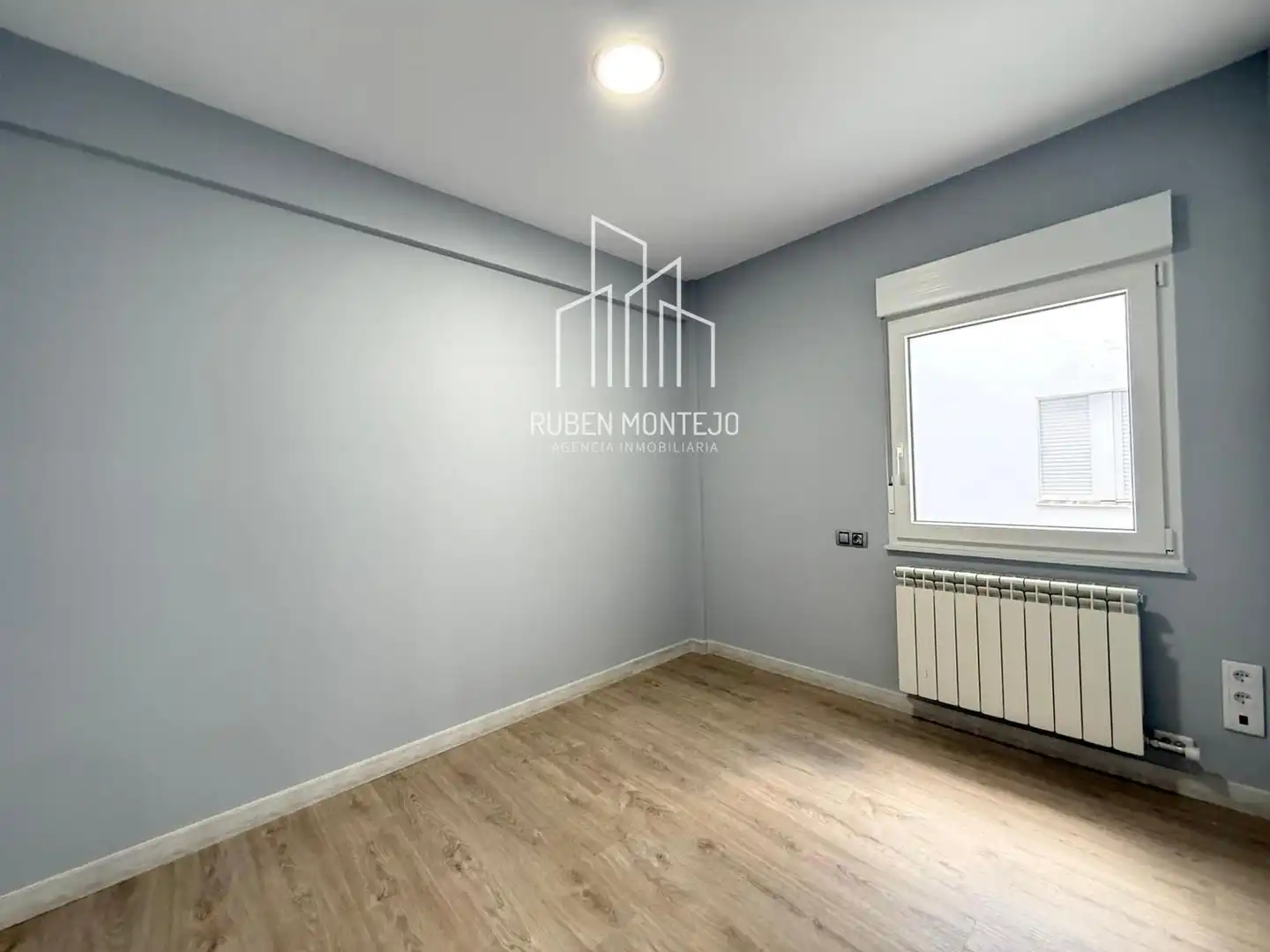 Bedroom of Flat for rent in Salamanca  with Heating, Parquet flooring and Terrace