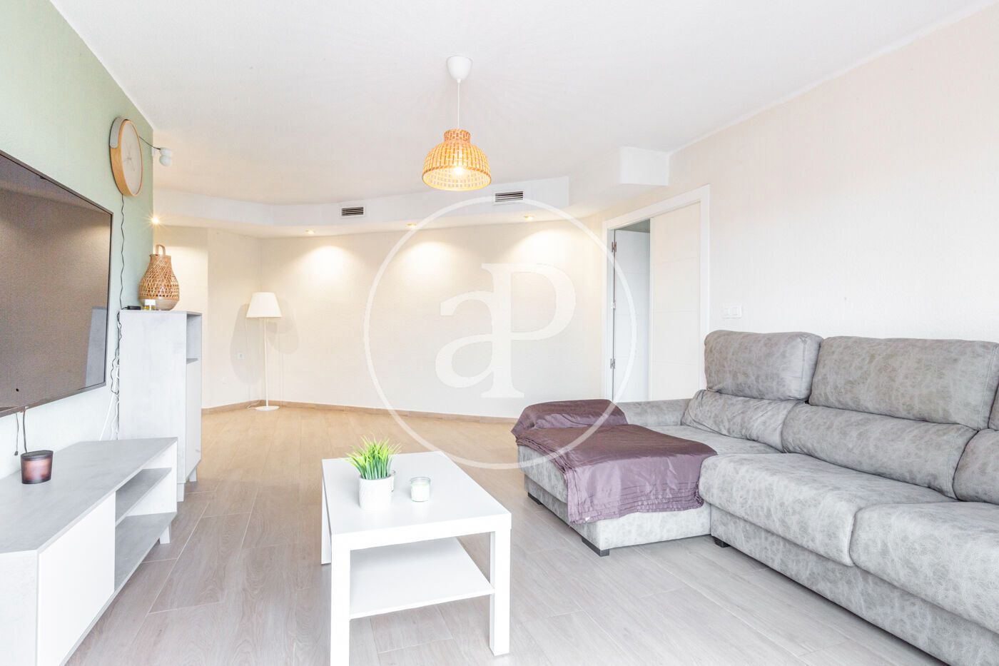Living room of Flat for sale in  Valencia Capital  with Air Conditioner, Heating and Balcony