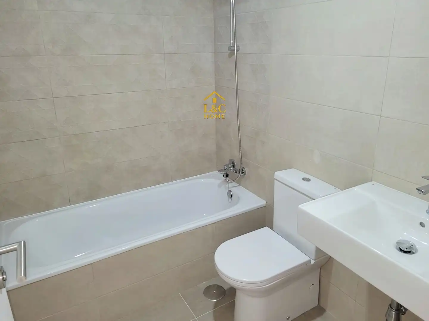 Bany de Pis en venda en Arganda del Rey amb Calefacció, Terrassa i Traster
