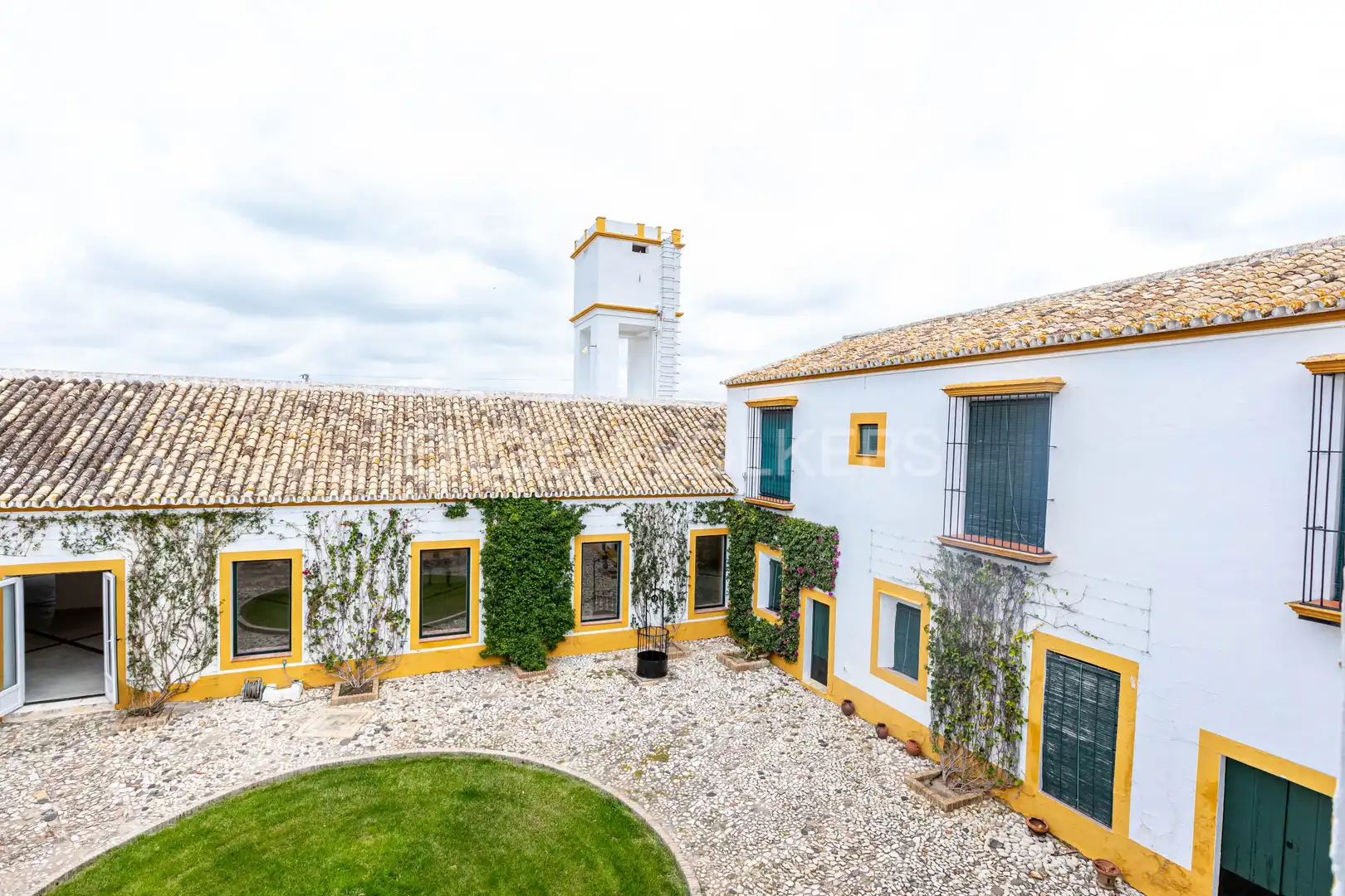 Vista exterior de Casa o chalet en venta en La Puebla de Cazalla con Calefacción, Jardín privado y Terraza