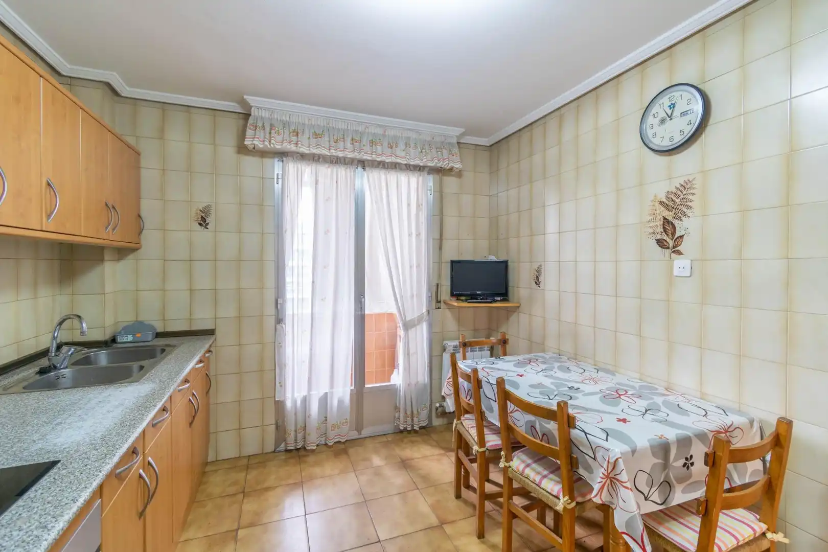 Kitchen of Flat for sale in  Pamplona / Iruña  with Heating, Storage room and Balcony