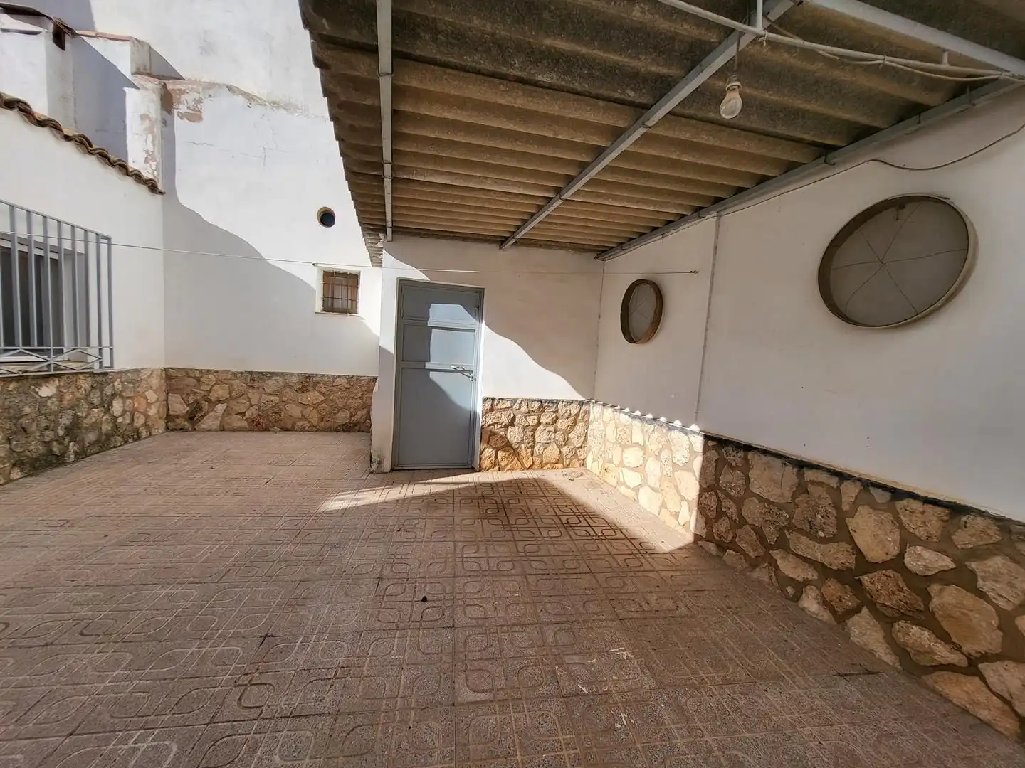 Casa o xalet en venda en Sisante amb Calefacció, Terrassa i Moblat