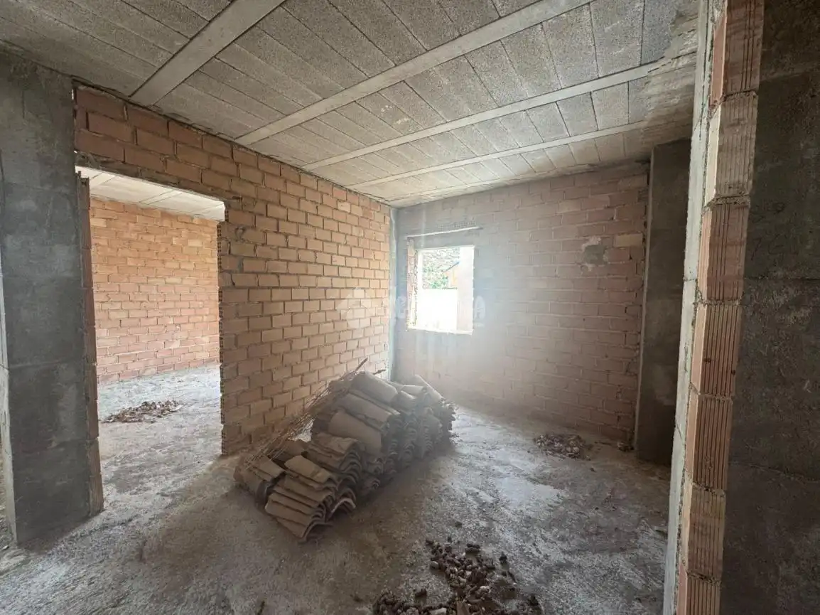 Casa adosada en venda en Ítrabo