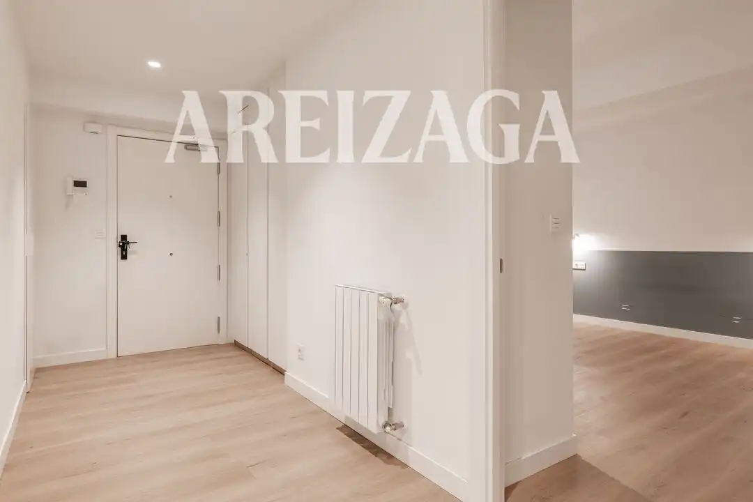 Piso en venta en Antiguo