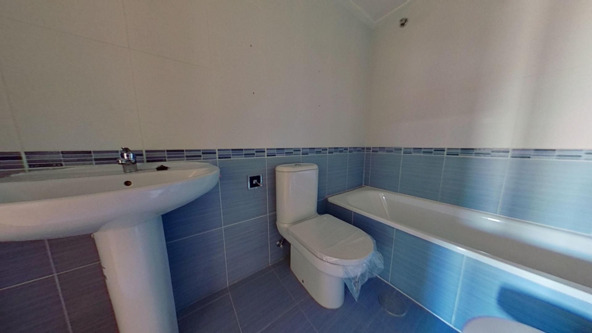 Bathroom of Apartment for sale in  Albacete Capital  with Air Conditioner, Heating and Terrace